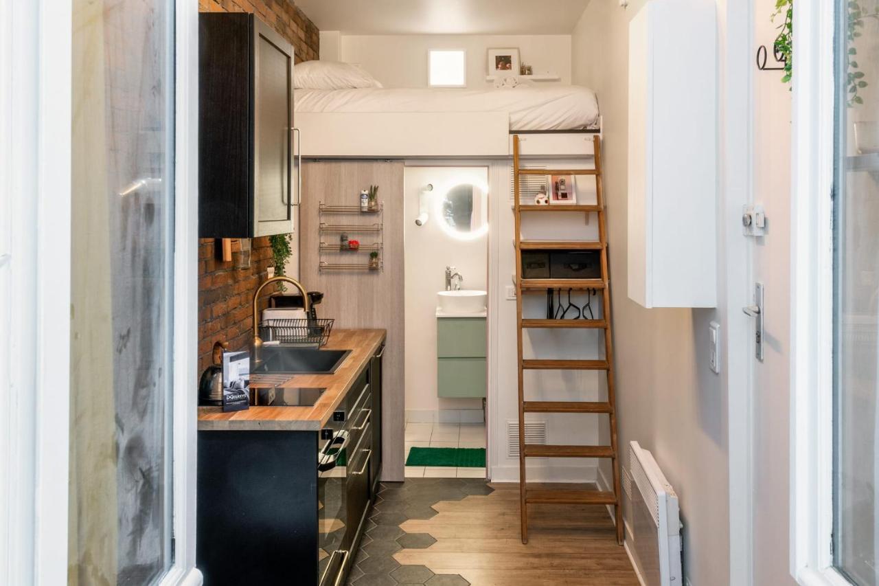 Appartamento Charming Industrial-Style Studio Just Nearby Montmartre In Paris - Welkeys Esterno foto